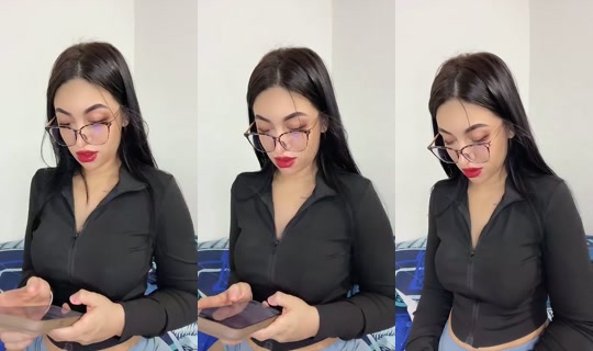 Abbymonse's Live Session — Aug 1, 2026, 10:52 PM