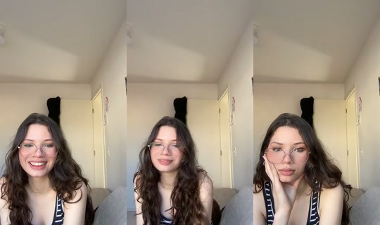 AbrilFlower's Live Session — Aug 18, 2026, 7:22 PM