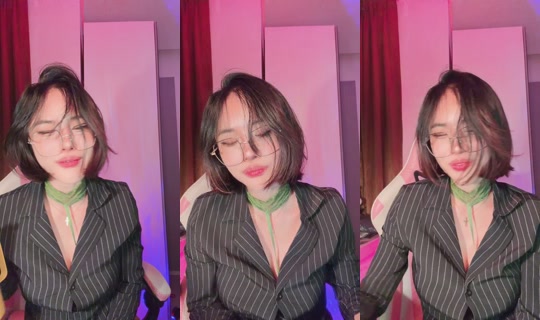 BeeBell11's Live Session — Oct 18, 2026, 4:52 PM