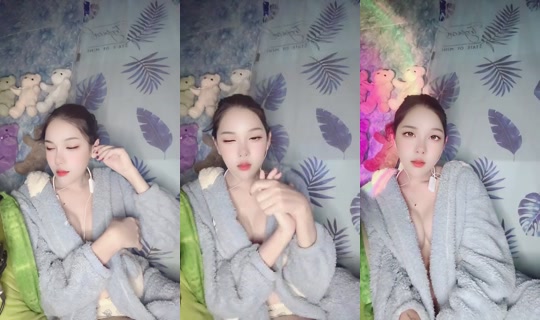Bexinh08122k's Live Session — Oct 24, 2026, 10:15 AM