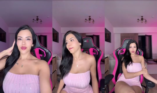 Burcu_34's Live Session — Jul 31, 2026, 9:56 PM