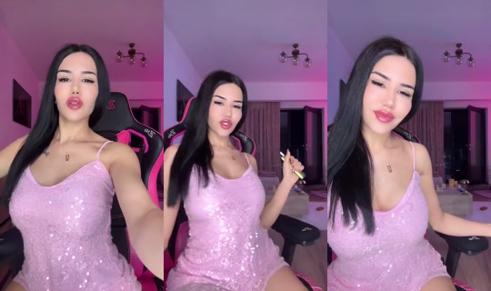 Burcu_34's Live Session — Oct 18, 2026, 9:22 PM