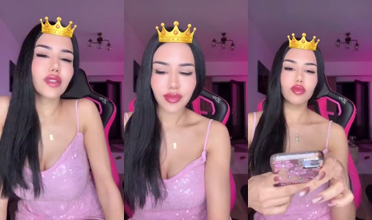 Burcu_34's Live Session — Oct 18, 2026, 10:15 PM