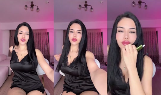 Burcu_34's Live Session — Oct 19, 2026, 9:43 PM