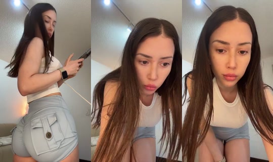Caromoon's Live Session — Oct 21, 2026, 3:37 PM