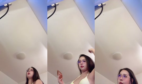 Cherry1206's Live Session — Oct 29, 2026, 11:55 AM