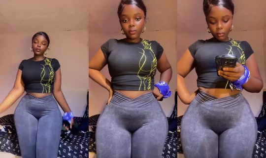 Esty_love's Live Session — Oct 20, 2026, 12:34 AM