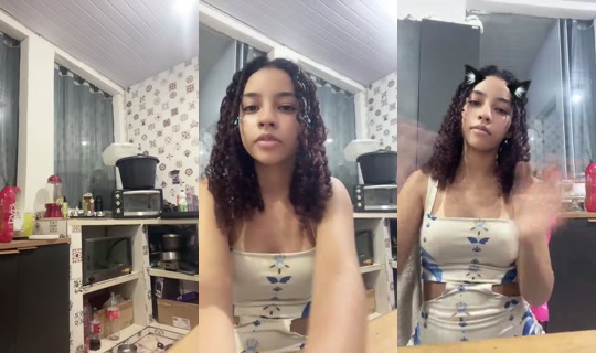 Evelli_Lopes's Live Session — Oct 23, 2026, 1:04 AM