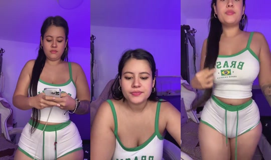 Juliia_'s Live Session — Oct 21, 2026, 3:35 PM