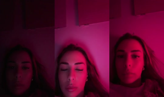 LariSalvadorDP's Live Session — Oct 16, 2026, 12:59 AM