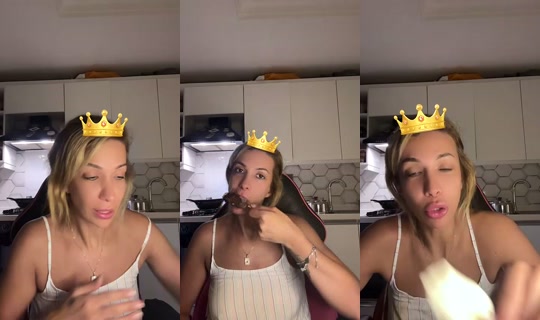 Mss.aysegul.36's Live Session — Jul 28, 2026, 9:15 PM