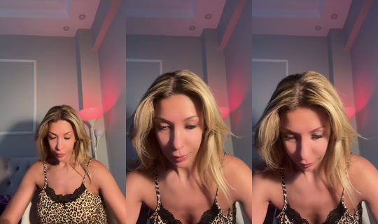 Mss.aysegul.36's Live Session — Aug 1, 2026, 8:17 AM