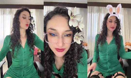 Valen521's Live Session — Aug 3, 2026, 10:21 PM