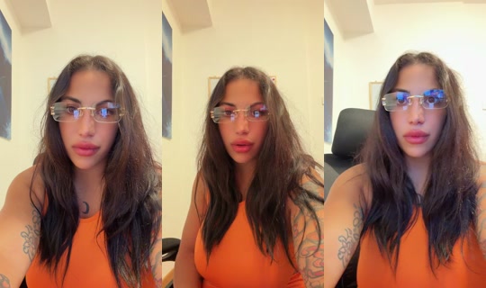 ValentinaRed's Live Session — Jul 20, 2026, 11:37 PM