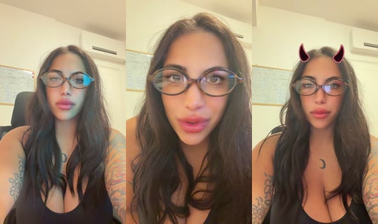 ValentinaRed's Live Session — Jul 25, 2026, 10:32 PM