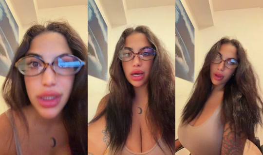 ValentinaRed's Live Session — Jul 30, 2026, 12:15 AM