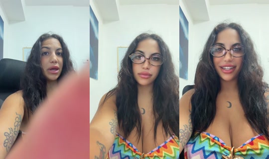 ValentinaRed's Live Session — Aug 1, 2026, 10:18 PM