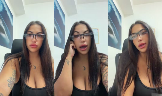 ValentinaRed's Live Session — Aug 25, 2026, 2:28 PM