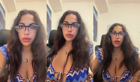 ValentinaRed's Live Session — Aug 31, 2026, 9:19 PM