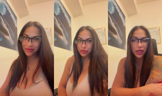 ValentinaRed's Live Session — Sep 4, 2026, 11:59 PM