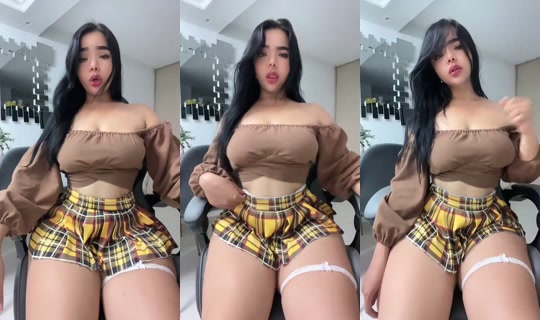 angie2208's Live Session — Jul 31, 2026, 12:15 AM