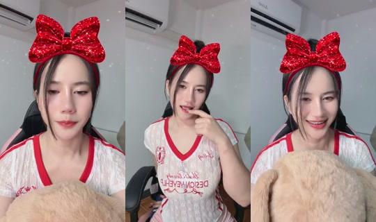 aom_love200303's Live Session — Jul 26, 2026, 9:49 AM