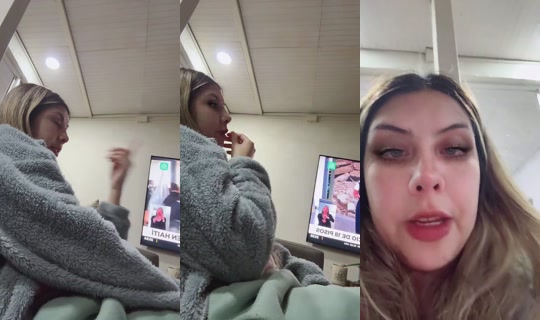 carly.live's Live Session — Oct 25, 2026, 12:32 AM