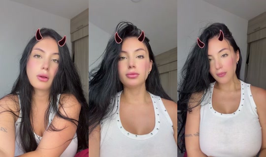 chica14's Live Session — Oct 25, 2026, 9:48 PM