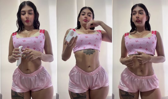 latina_777's Live Session — Aug 5, 2026, 12:57 PM