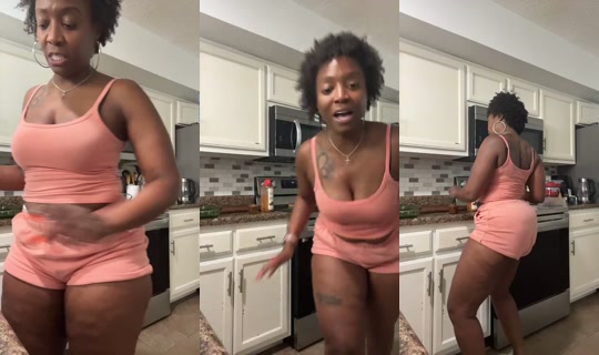 melanichole's Live Session — Jul 27, 2026, 9:54 PM
