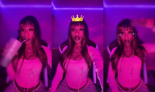 obsessedwme's Live Session — Oct 20, 2026, 7:53 AM