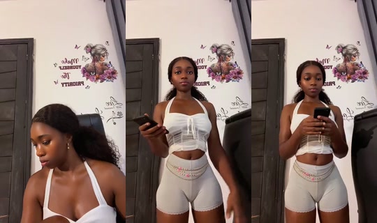 only1moni's Live Session — Oct 25, 2026, 11:07 AM