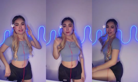 urluvciaa_'s Live Session — Jul 27, 2026, 4:36 PM