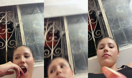 valentina_c's Live Session — Sep 15, 2026, 12:05 AM