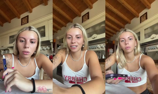 zoe044's Live Session — Jul 22, 2026, 9:21 AM