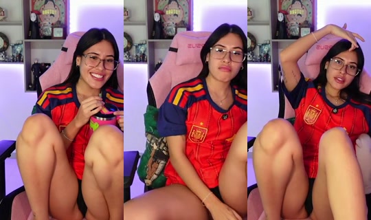 valeryxo's Live Session — Jul 20, 2026, 2:31 AM