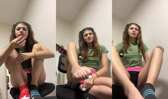 2072360444075379713's Live Session — Jul 12, 2026, 3:56 AM