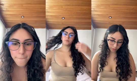 2077256413785946113's Live Session — Aug 6, 2026, 8:05 PM