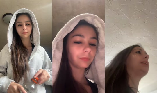 .mommyto2girls's Live Session — Jul 25, 2026, 6:37 PM