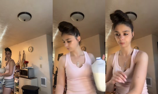 .mommyto2girls's Live Session — Sep 10, 2026, 12:51 AM