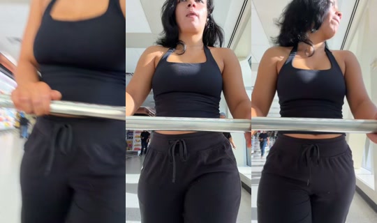 444melina's Live Session — Aug 19, 2026, 10:45 PM