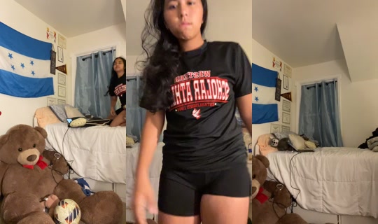 _ashleyy181's Live Session — Oct 21, 2026, 9:53 AM