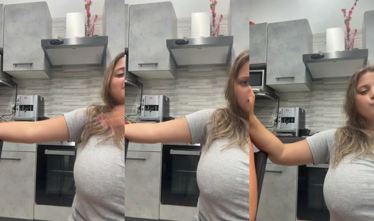 _ilaria_cella's Live Session — Jul 17, 2026, 10:51 PM