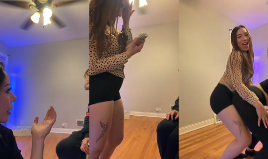 _tillymoon's Live Session — Oct 23, 2026, 9:39 AM