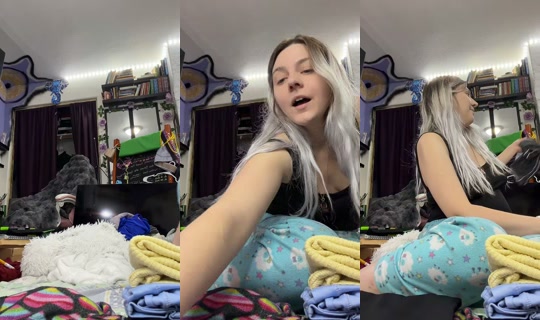a420spacebunny's Live Session — Jul 28, 2026, 5:53 AM
