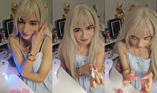 adore_selenaaaa's Live Session — Oct 21, 2026, 4:44 AM