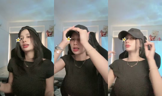 adorenadea's Live Session — Aug 1, 2026, 2:11 AM