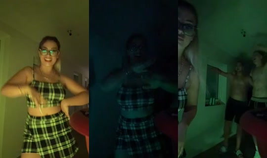 alexaa.busuioc.official1's Live Session — Aug 2, 2026, 10:36 PM