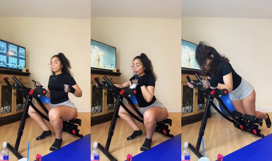 alittlevalentina's Live Session — Oct 10, 2026, 4:53 PM