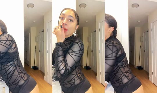 alittlevalentina's Live Session — Oct 12, 2026, 6:55 PM